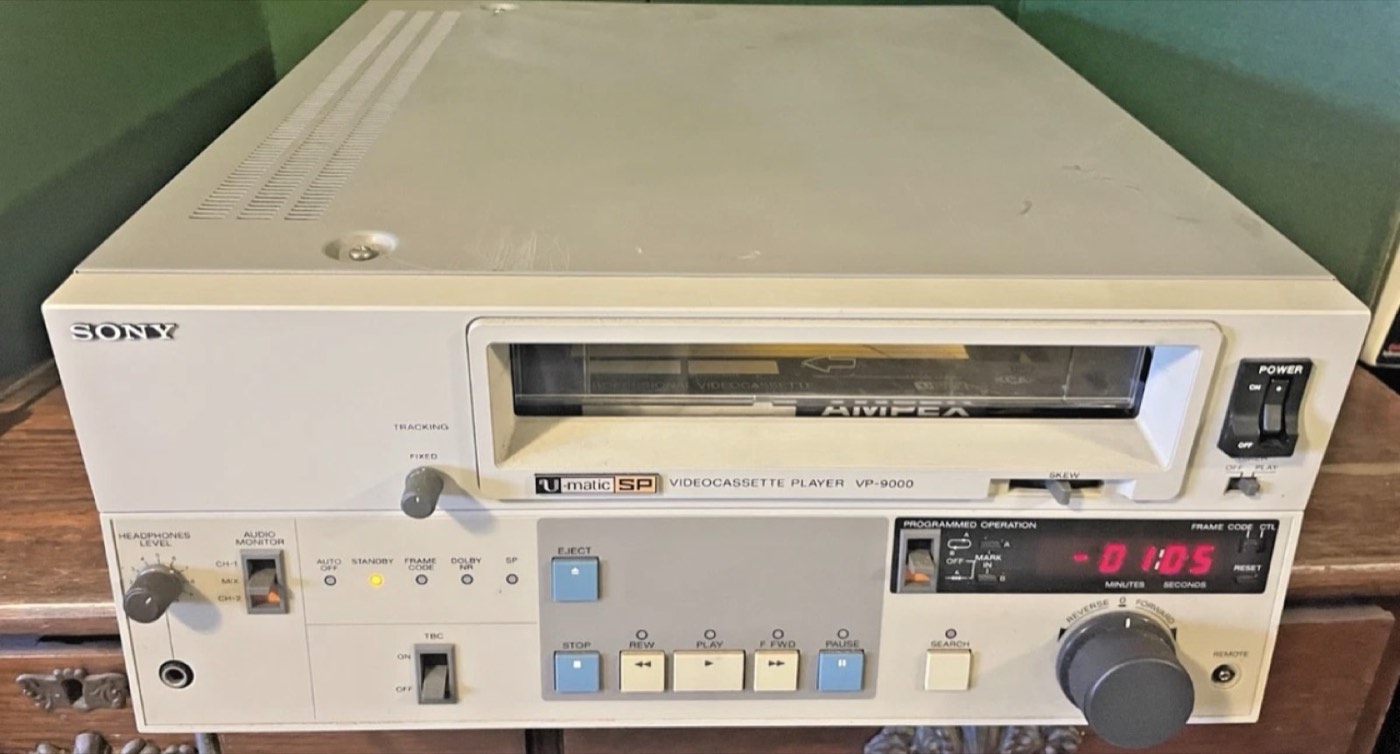 Sony videocassette player